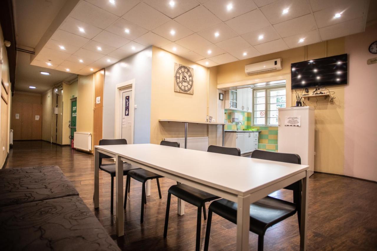 All In Hostel Belgrad Zewnętrze zdjęcie