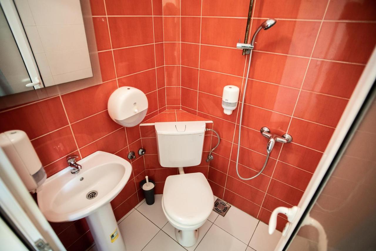 All In Hostel Belgrad Zewnętrze zdjęcie